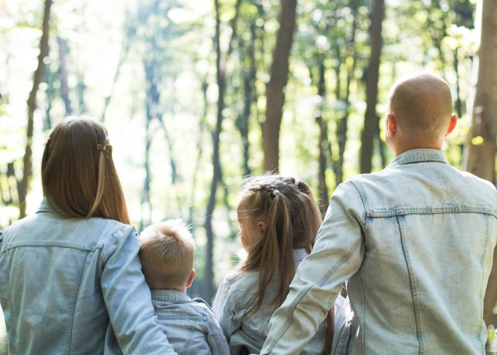 ioann-mark-kuznietsov-9QTQFihyles-unsplash Family Problem